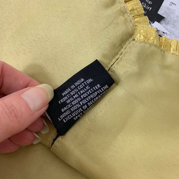 NEW Tahari Home Table Top Tree Skirt in Beige and Gold 24” - Picture 5 of 7